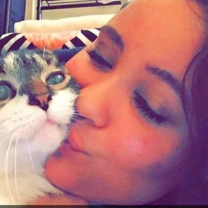 Meet your Posher, Desirae